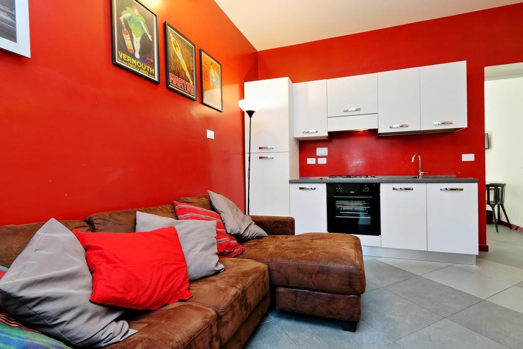 Cozy Apartment Fabia 300 Mt From Colosseum Exterior photo